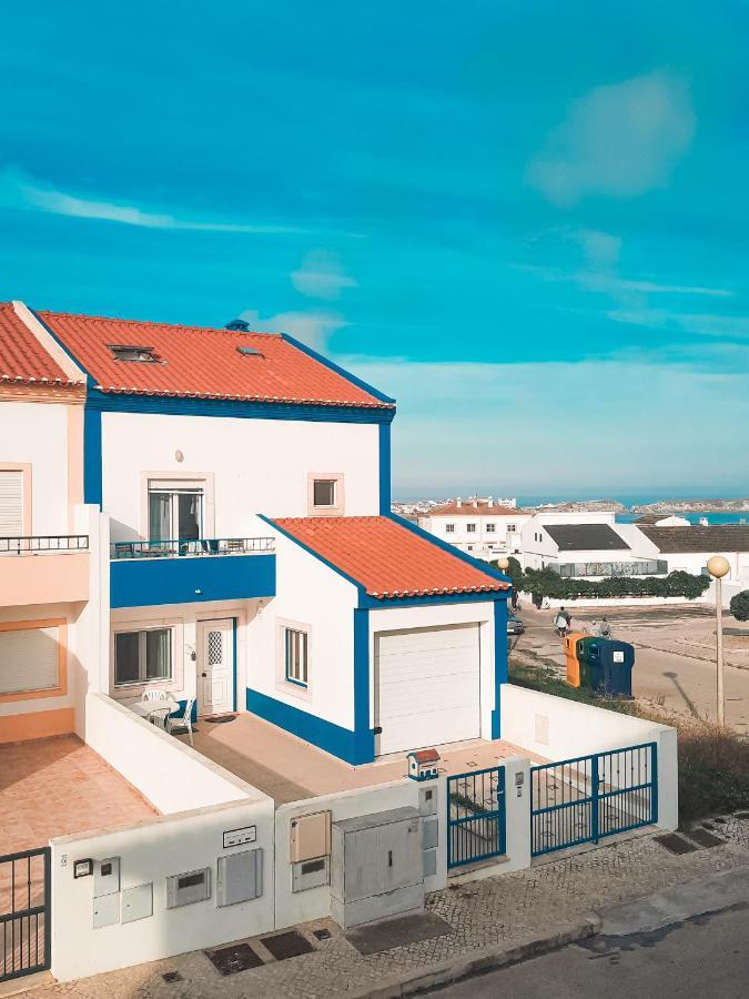 Be Baleal Surfhouse Hotel Bagian luar foto